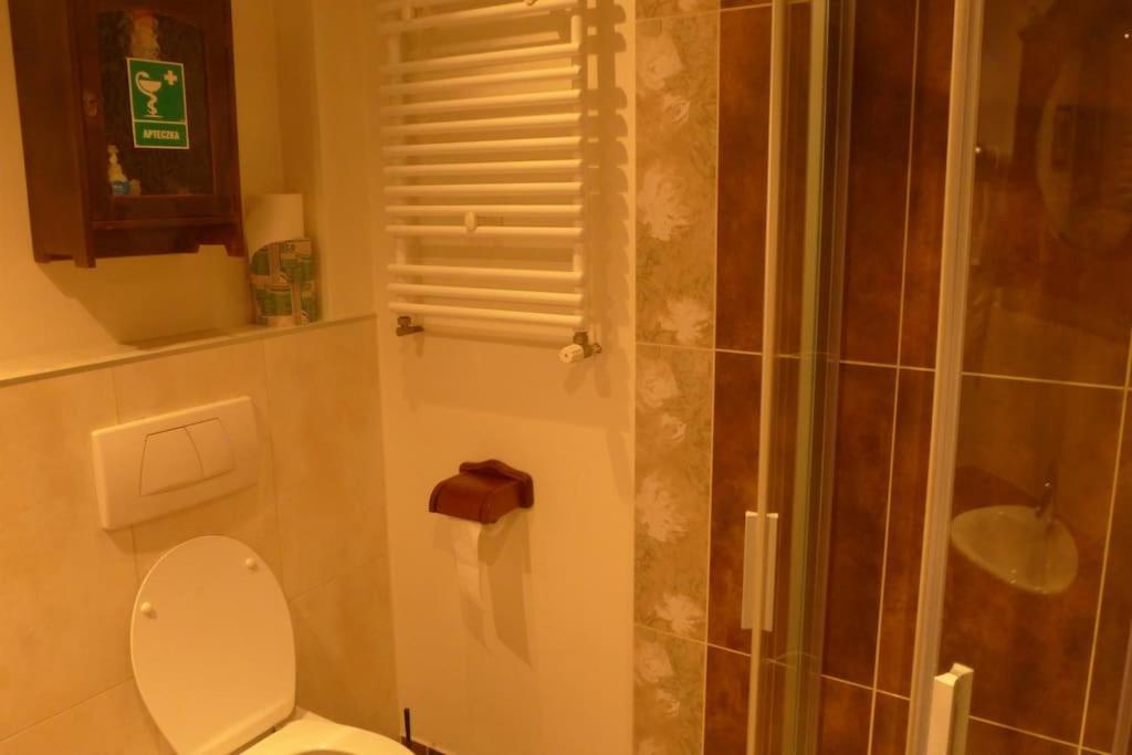 Spacious Apartment In Green District. Breslávia Exterior foto